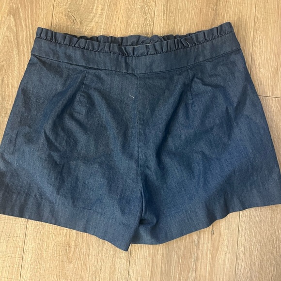 J Crew Ruffle Shorts 4 - Picture 2 of 3
